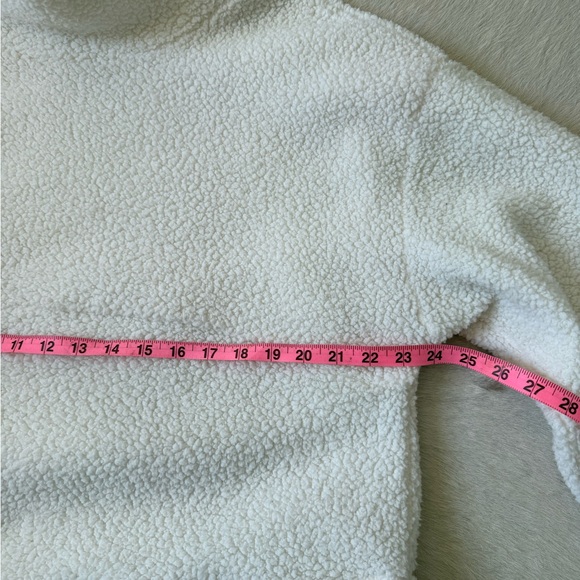 Old Navy Sherpa Cropped Pullover | Drawstring Hem | Cozy Fleece | Size S - Picture 10 of 10